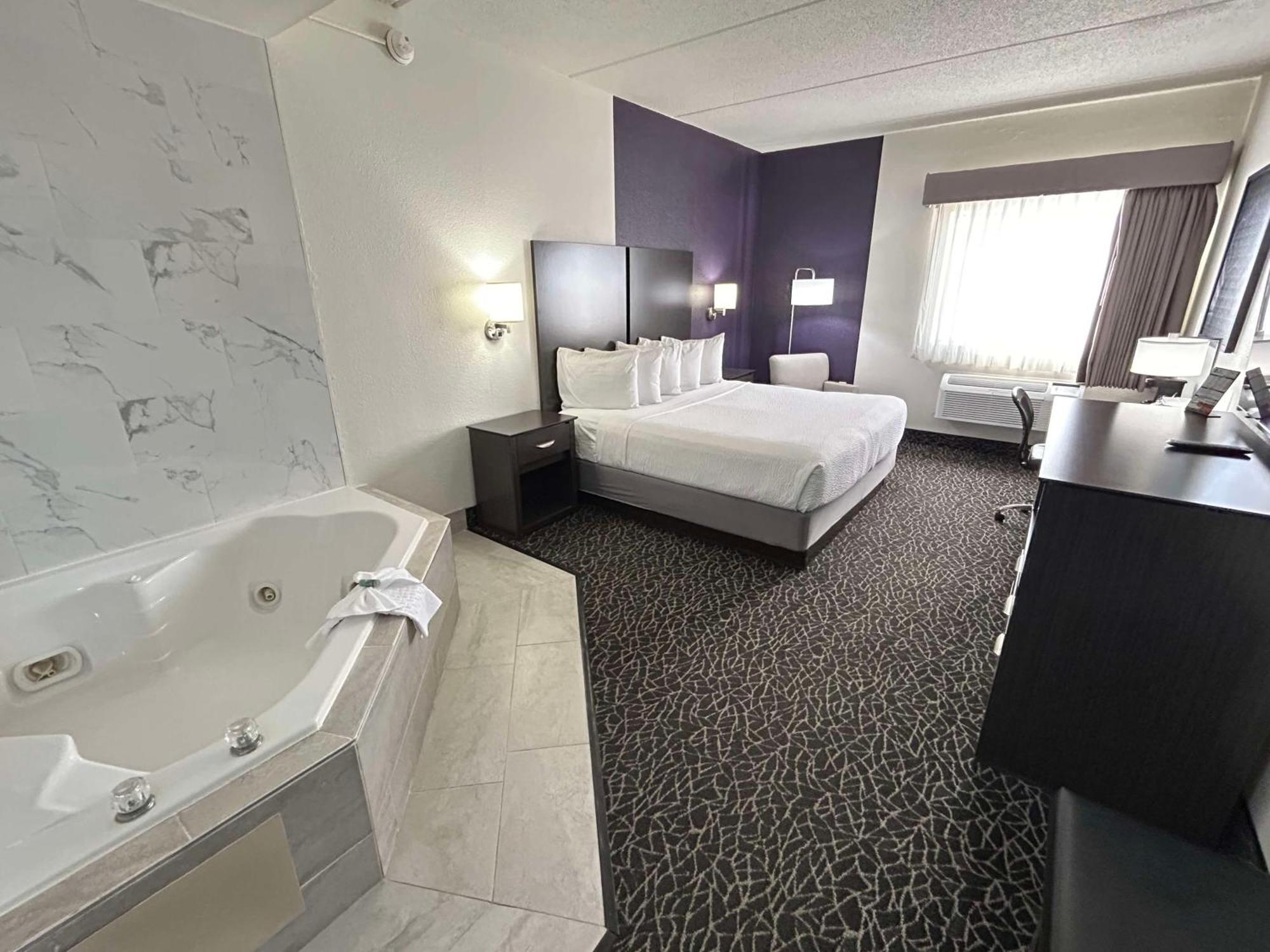 Best Western Bolingbrook Hotel Екстер'єр фото